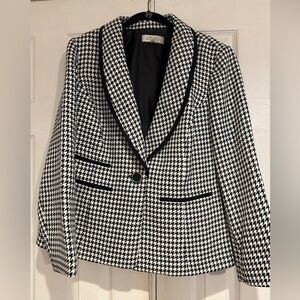 Kasper Women's Houndstooth Blazer with Black Trim
